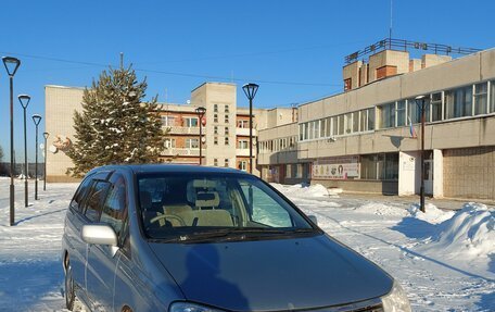 Nissan Liberty, 2002 год, 415 000 рублей, 6 фотография