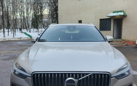 Volvo XC60 II, 2023 год, 5 989 701 рублей, 4 фотография