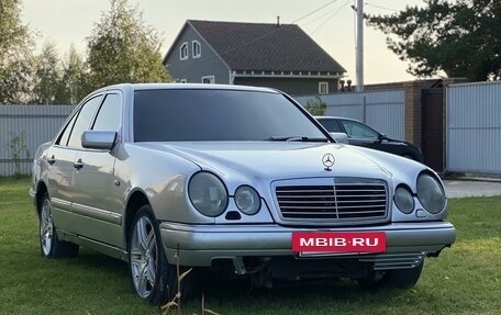 Mercedes-Benz E-Класс, 1996 год, 380 000 рублей, 11 фотография