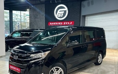 Toyota Noah III, 2018 год, 2 350 000 рублей, 1 фотография