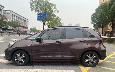 Honda Fit, 2022 год, 1 310 000 рублей, 17 фотография