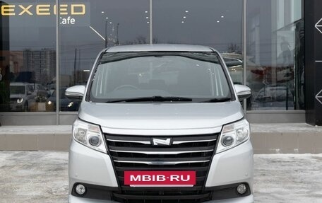 Toyota Noah III, 2014 год, 1 850 000 рублей, 8 фотография