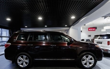 Toyota Highlander III, 2011 год, 2 250 000 рублей, 6 фотография