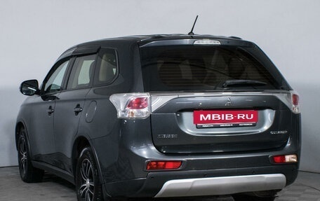 Mitsubishi Outlander III рестайлинг 3, 2014 год, 7 фотография