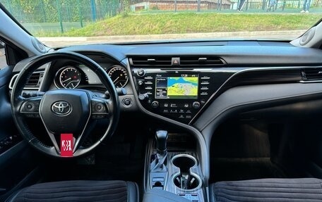 Toyota Camry, 2018 год, 2 750 000 рублей, 6 фотография