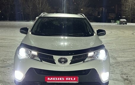 Toyota RAV4, 2012 год, 1 710 000 рублей, 2 фотография