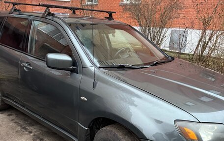 Mitsubishi Outlander III рестайлинг 3, 2002 год, 585 000 рублей, 6 фотография