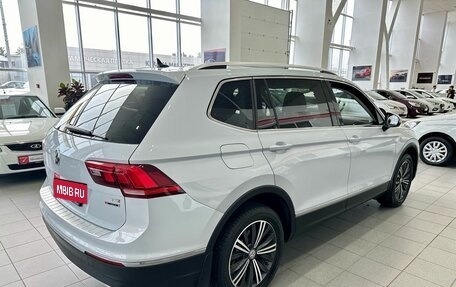 Volkswagen Tiguan II, 2017 год, 2 399 000 рублей, 10 фотография