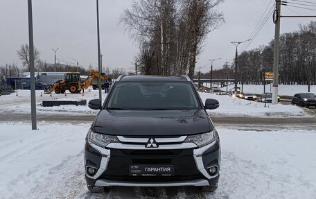 Mitsubishi Outlander III рестайлинг 3, 2016 год, 2 305 700 рублей, 2 фотография