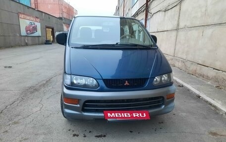 Mitsubishi Space Gear I рестайлинг, 2000 год, 515 000 рублей, 2 фотография