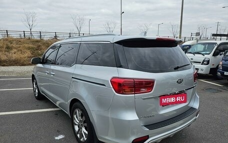 KIA Carnival, 2021 год, 3 000 000 рублей, 5 фотография