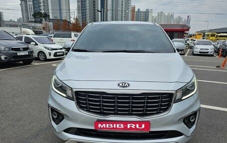 KIA Carnival, 2021 год, 3 000 000 рублей, 2 фотография