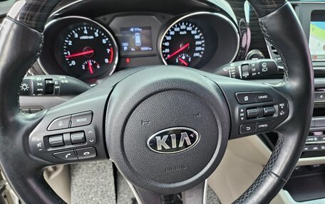 KIA Carnival, 2021 год, 3 000 000 рублей, 9 фотография