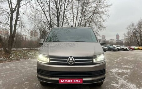 Volkswagen Caravelle T6 рестайлинг, 2019 год, 4 000 000 рублей, 1 фотография