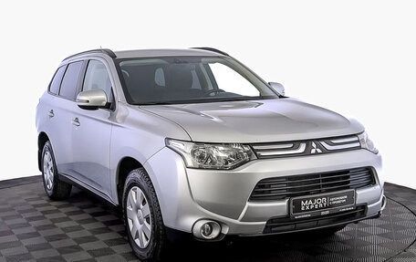 Mitsubishi Outlander III рестайлинг 3, 2014 год, 1 650 000 рублей, 3 фотография