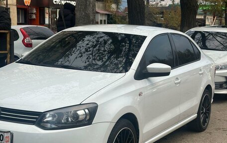 Volkswagen Polo VI (EU Market), 2015 год, 1 130 000 рублей, 2 фотография