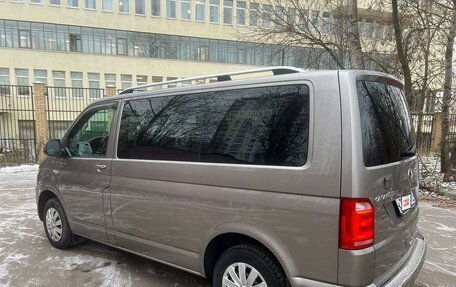 Volkswagen Caravelle T6 рестайлинг, 2019 год, 4 000 000 рублей, 6 фотография