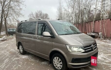 Volkswagen Caravelle T6 рестайлинг, 2019 год, 4 000 000 рублей, 3 фотография