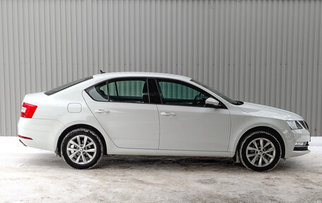 Skoda Octavia, 2019 год, 1 695 000 рублей, 4 фотография