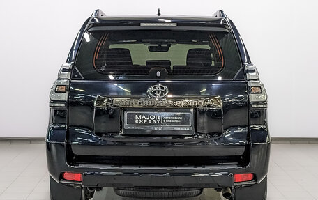 Toyota Land Cruiser Prado 150 рестайлинг 2, 2021 год, 6 450 000 рублей, 6 фотография