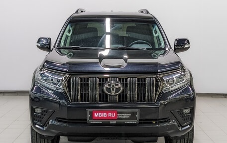 Toyota Land Cruiser Prado 150 рестайлинг 2, 2021 год, 6 450 000 рублей, 2 фотография