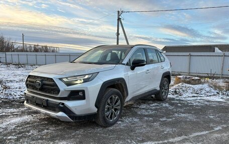 Toyota RAV4, 2024 год, 4 200 000 рублей, 2 фотография