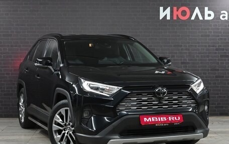 Toyota RAV4, 2019 год, 3 870 000 рублей, 3 фотография