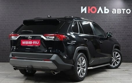 Toyota RAV4, 2019 год, 3 870 000 рублей, 4 фотография