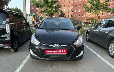 Hyundai Solaris II рестайлинг, 2011 год, 735 000 рублей, 7 фотография