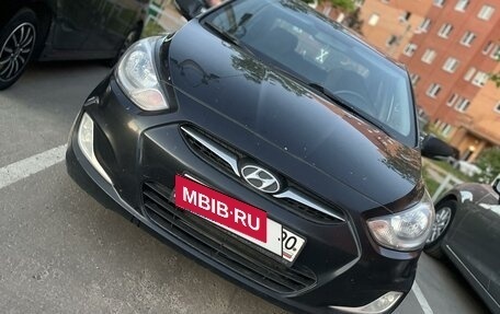 Hyundai Solaris II рестайлинг, 2011 год, 735 000 рублей, 12 фотография