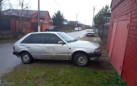 Mazda 323, 1988 год, 105 000 рублей, 3 фотография