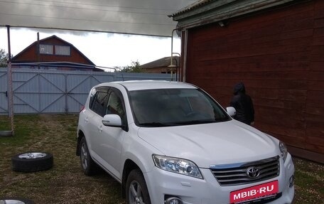 Toyota RAV4, 2011 год, 1 620 000 рублей, 4 фотография