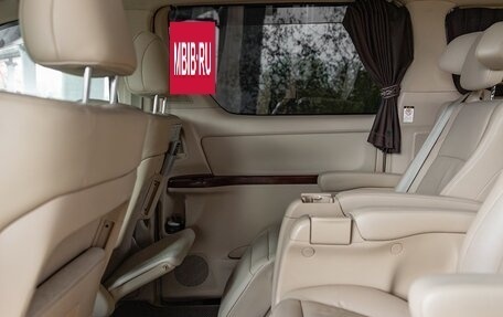 Toyota Vellfire I, 2009 год, 2 700 000 рублей, 18 фотография