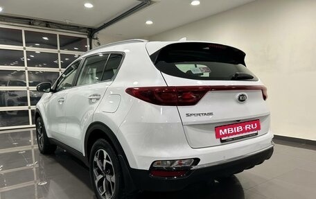 KIA Sportage IV рестайлинг, 2021 год, 2 500 000 рублей, 2 фотография