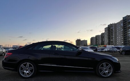 Mercedes-Benz E-Класс, 2013 год, 2 400 000 рублей, 4 фотография