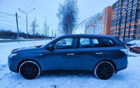 Mitsubishi Outlander III рестайлинг 3, 2014 год, 1 550 000 рублей, 7 фотография