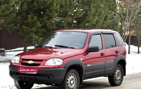 Chevrolet Niva I рестайлинг, 2012 год, 590 000 рублей, 2 фотография