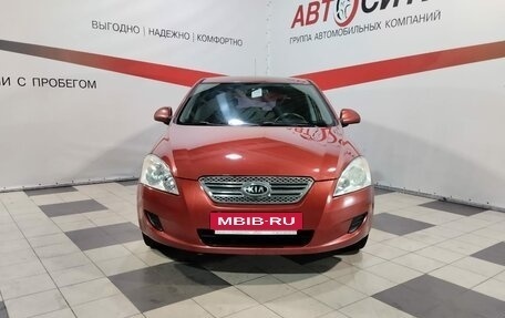 KIA cee'd I рестайлинг, 2009 год, 674 000 рублей, 2 фотография