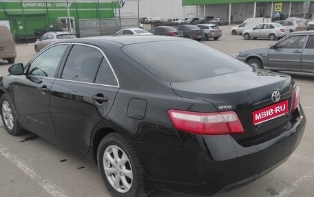 Toyota Camry, 2011 год, 1 850 000 рублей, 1 фотография