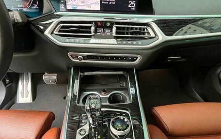 BMW X7, 2021 год, 9 000 000 рублей, 8 фотография