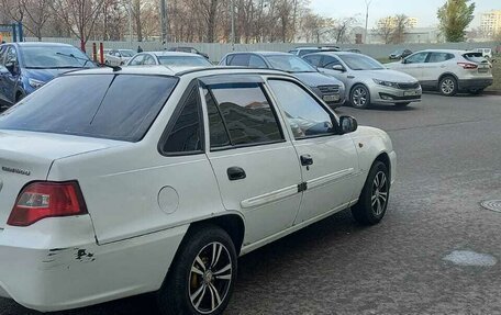 Daewoo Nexia I рестайлинг, 2010 год, 185 000 рублей, 4 фотография