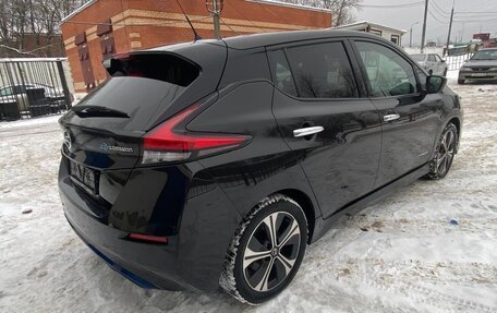 Nissan Leaf II, 2018 год, 1 650 000 рублей, 11 фотография