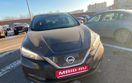 Nissan Leaf II, 2018 год, 1 650 000 рублей, 14 фотография