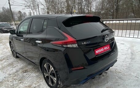 Nissan Leaf II, 2018 год, 1 650 000 рублей, 12 фотография