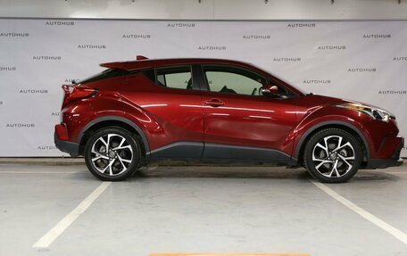 Toyota C-HR I рестайлинг, 2018 год, 2 450 000 рублей, 8 фотография