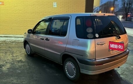 Toyota Raum I, 2000 год, 360 000 рублей, 4 фотография