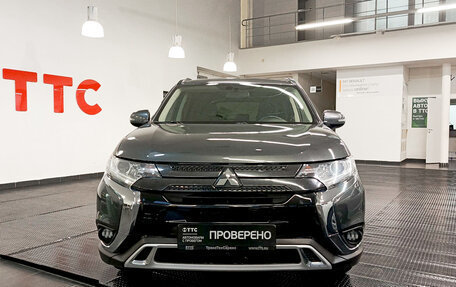 Mitsubishi Outlander III рестайлинг 3, 2022 год, 2 990 000 рублей, 2 фотография