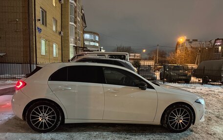 Mercedes-Benz A-Класс, 2018 год, 1 888 000 рублей, 4 фотография