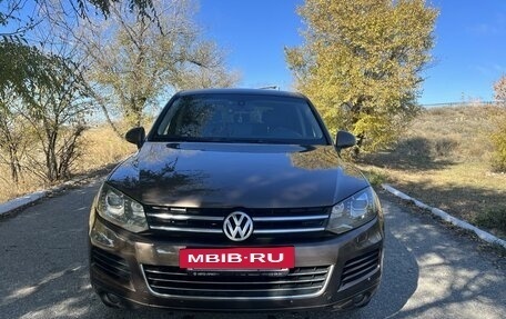 Volkswagen Touareg III, 2012 год, 2 285 000 рублей, 3 фотография