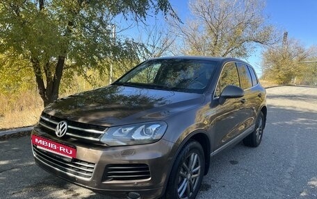 Volkswagen Touareg III, 2012 год, 2 285 000 рублей, 2 фотография